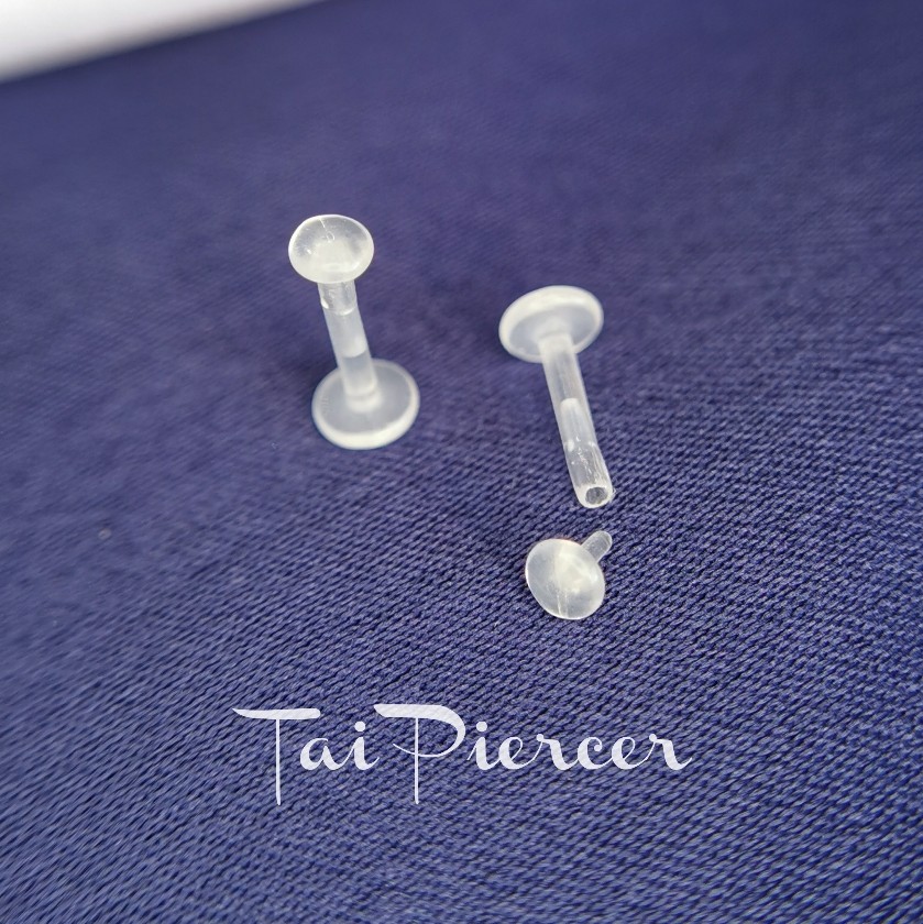 Joia Labret Push Pin em Bioflex 